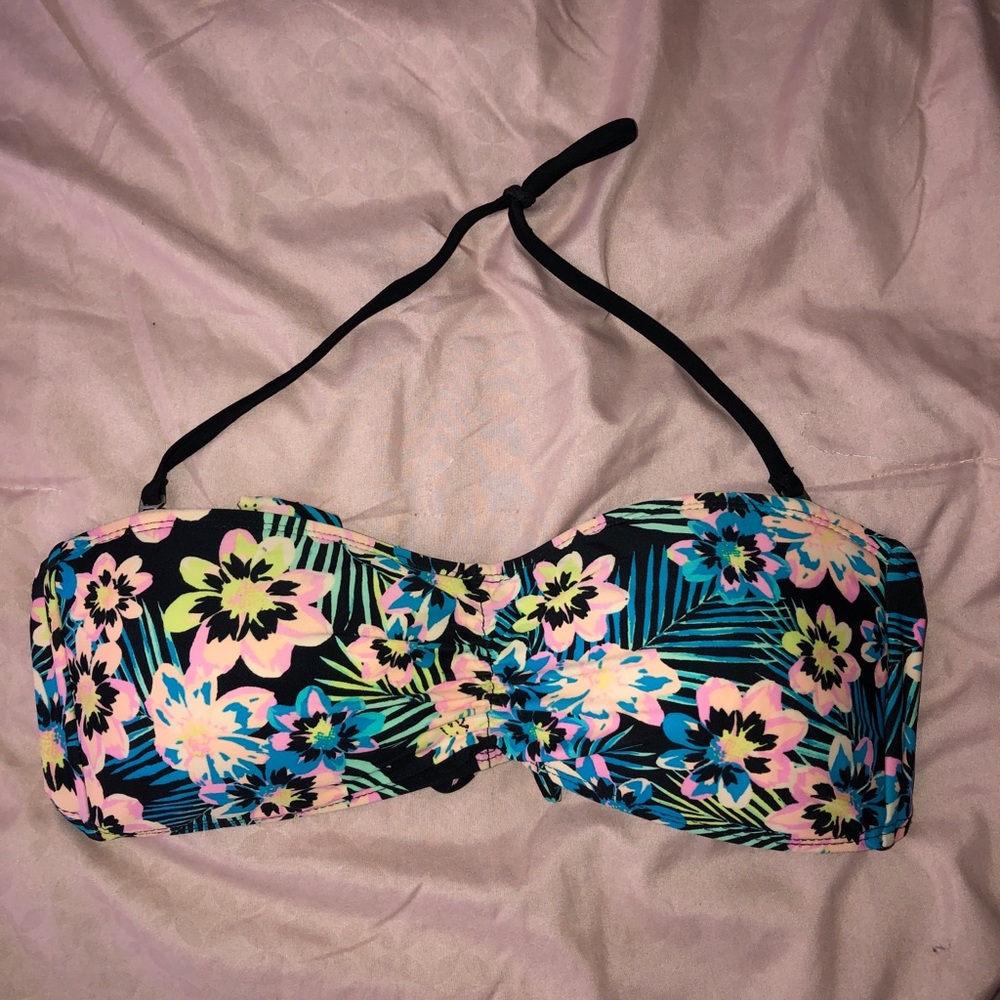 Tropical Floral Bikini Top!